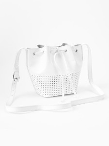 gap white bucket bag