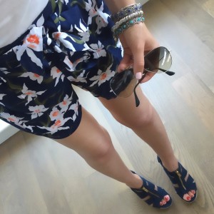 Old Navy floral shorts outfit