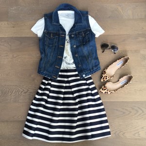 jcrew tshirt chicwish striped skirt leopard flats outfit