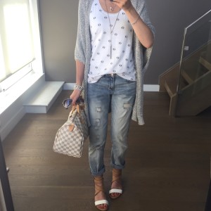 louis vuitton aritizia sweater outfit